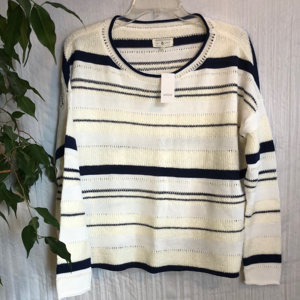 LOU & GREY womans SZ XS oversized super soft cream navy long sleeve swea…